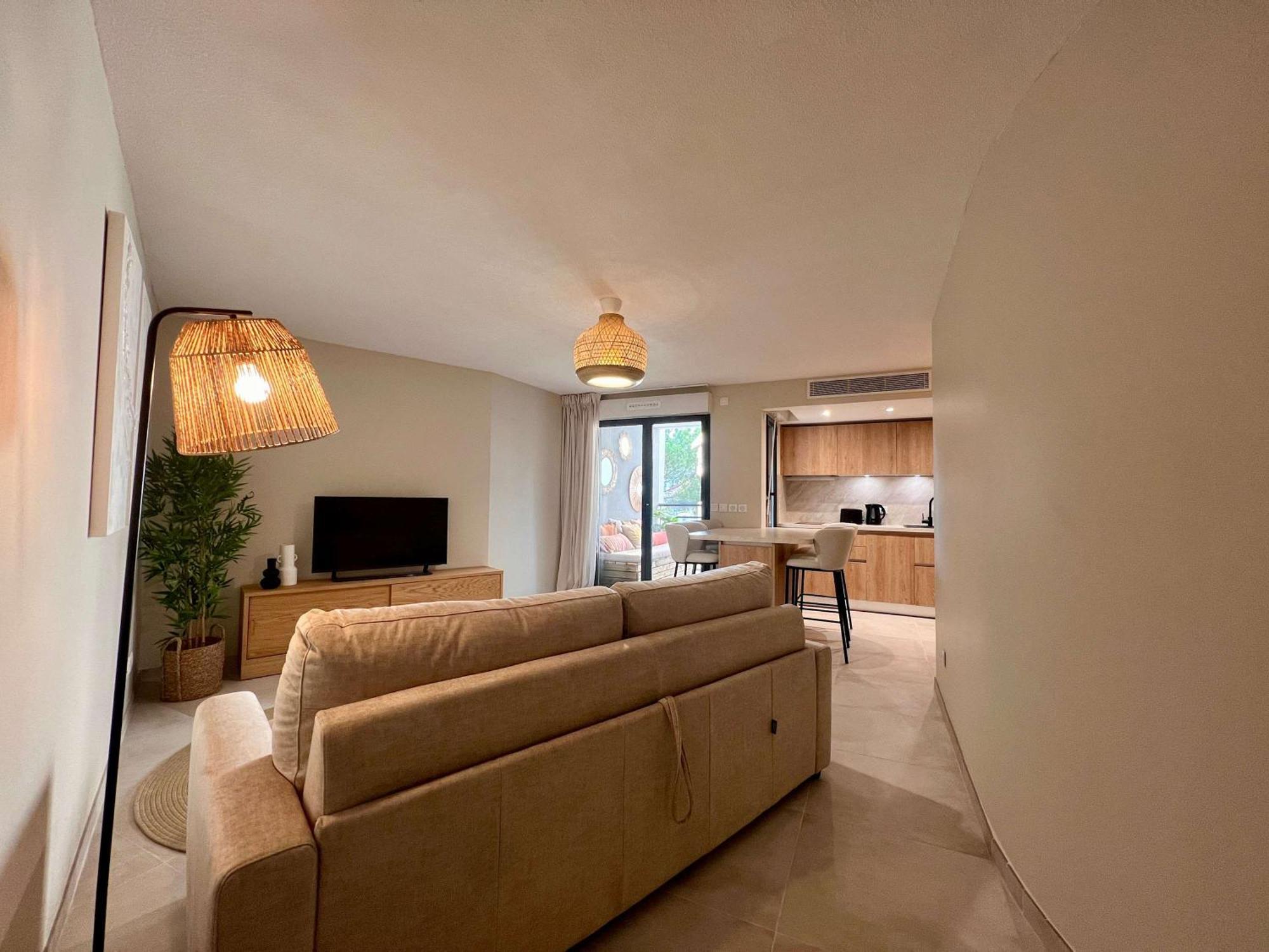 B054 Appartement Luxueux Dans Cannes Exterior photo