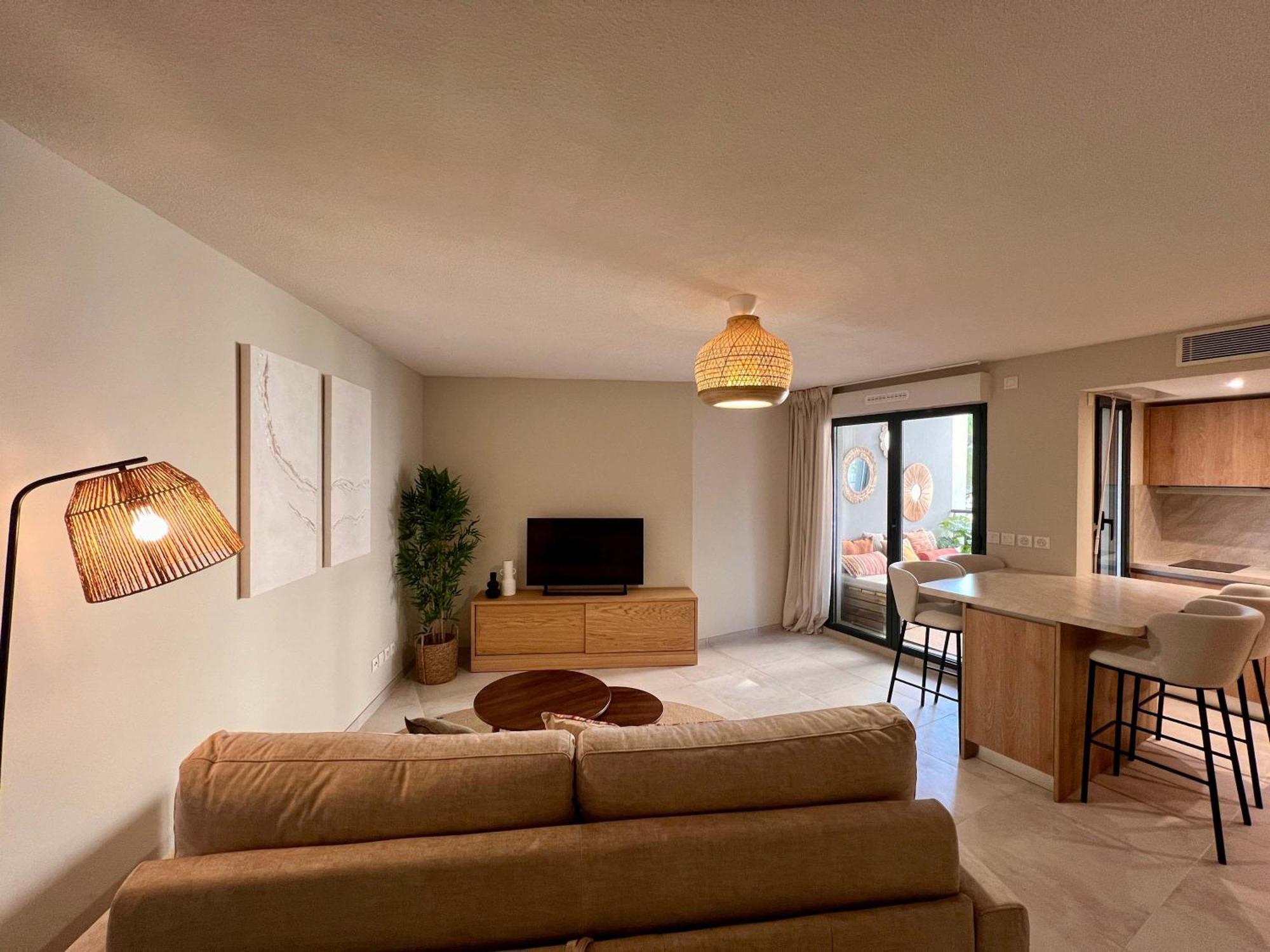 B054 Appartement Luxueux Dans Cannes Exterior photo